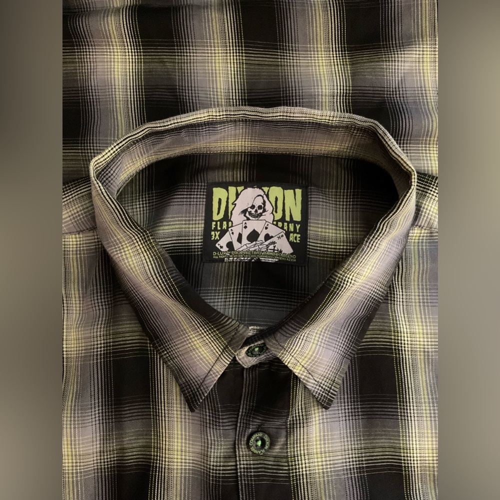 ◦	Dixxon Bamboo Men’s 3XL
	◦	Used in excellent condition
	◦	Fits true to size